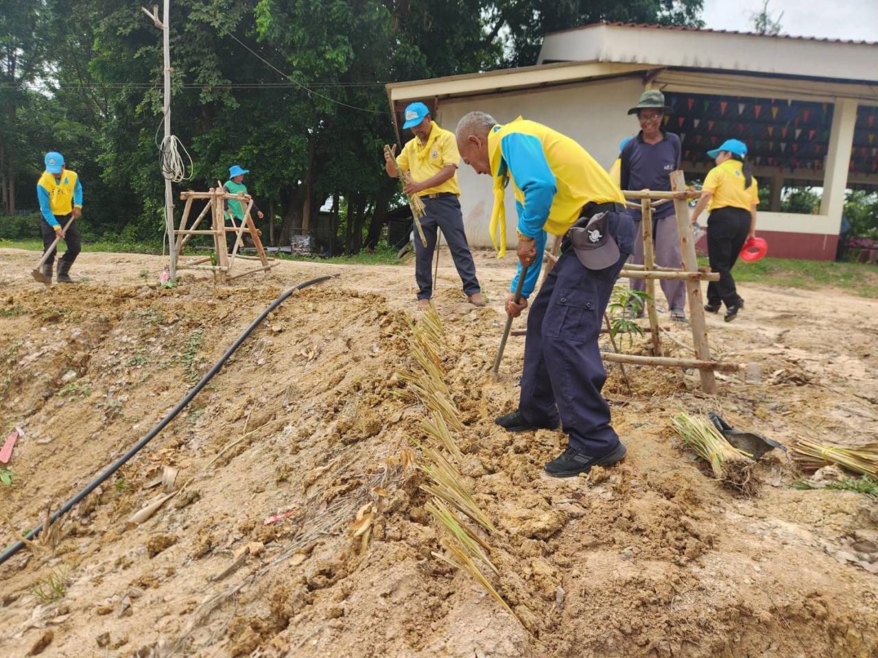 ภาพประกอบที่ 1