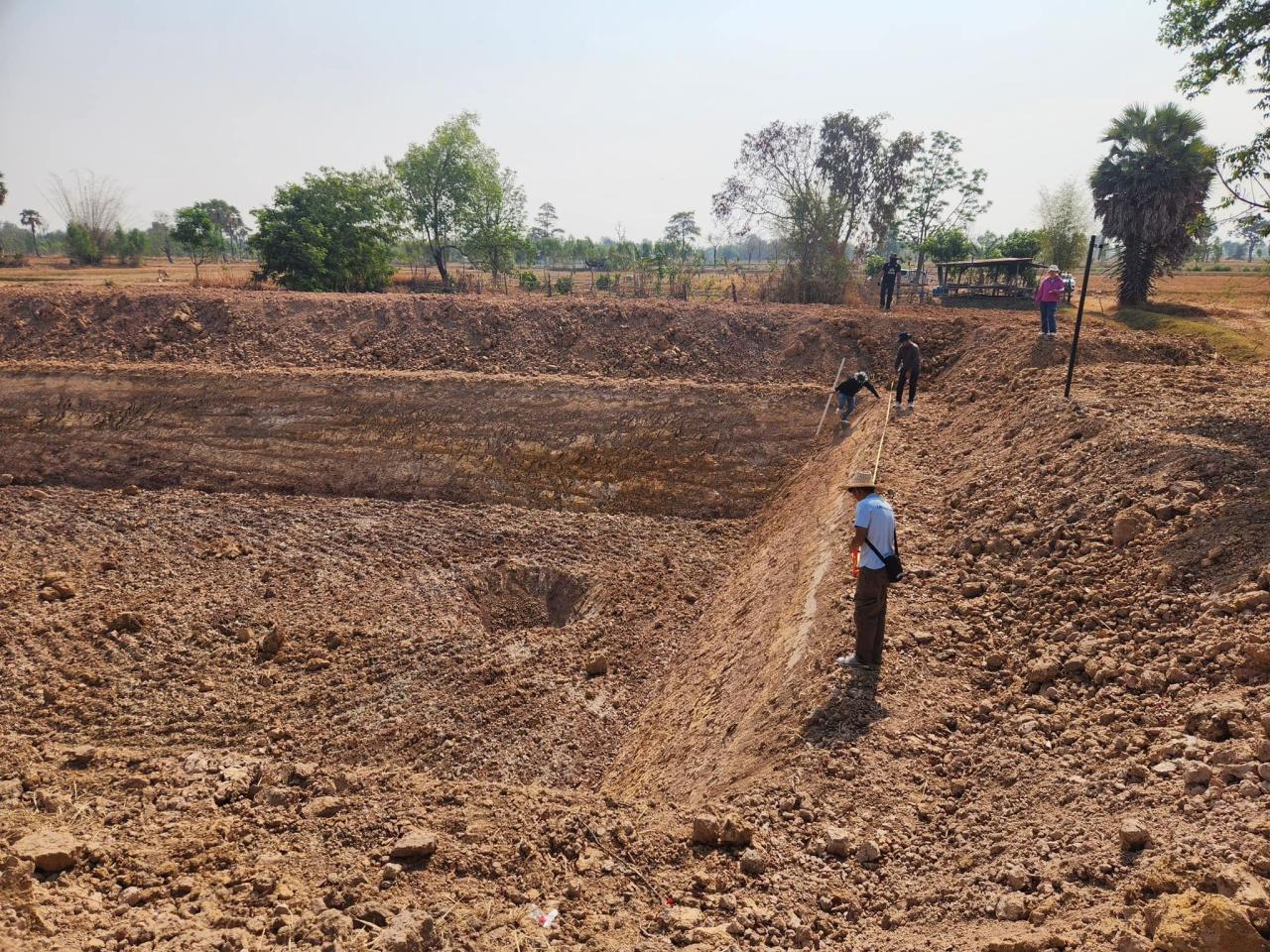 ภาพประกอบที่ 16