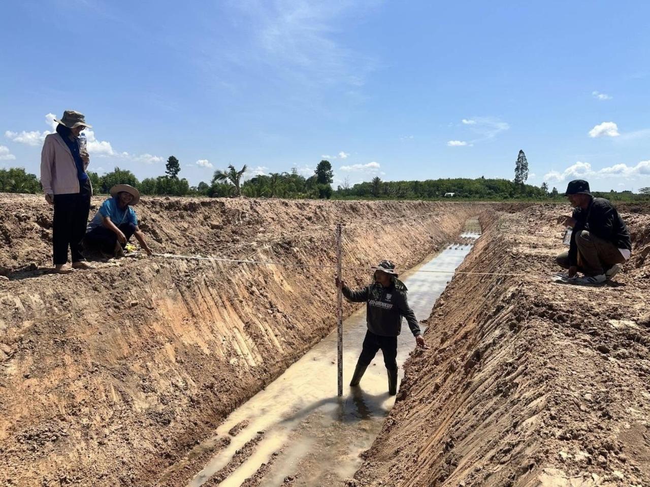 ภาพประกอบที่ 12