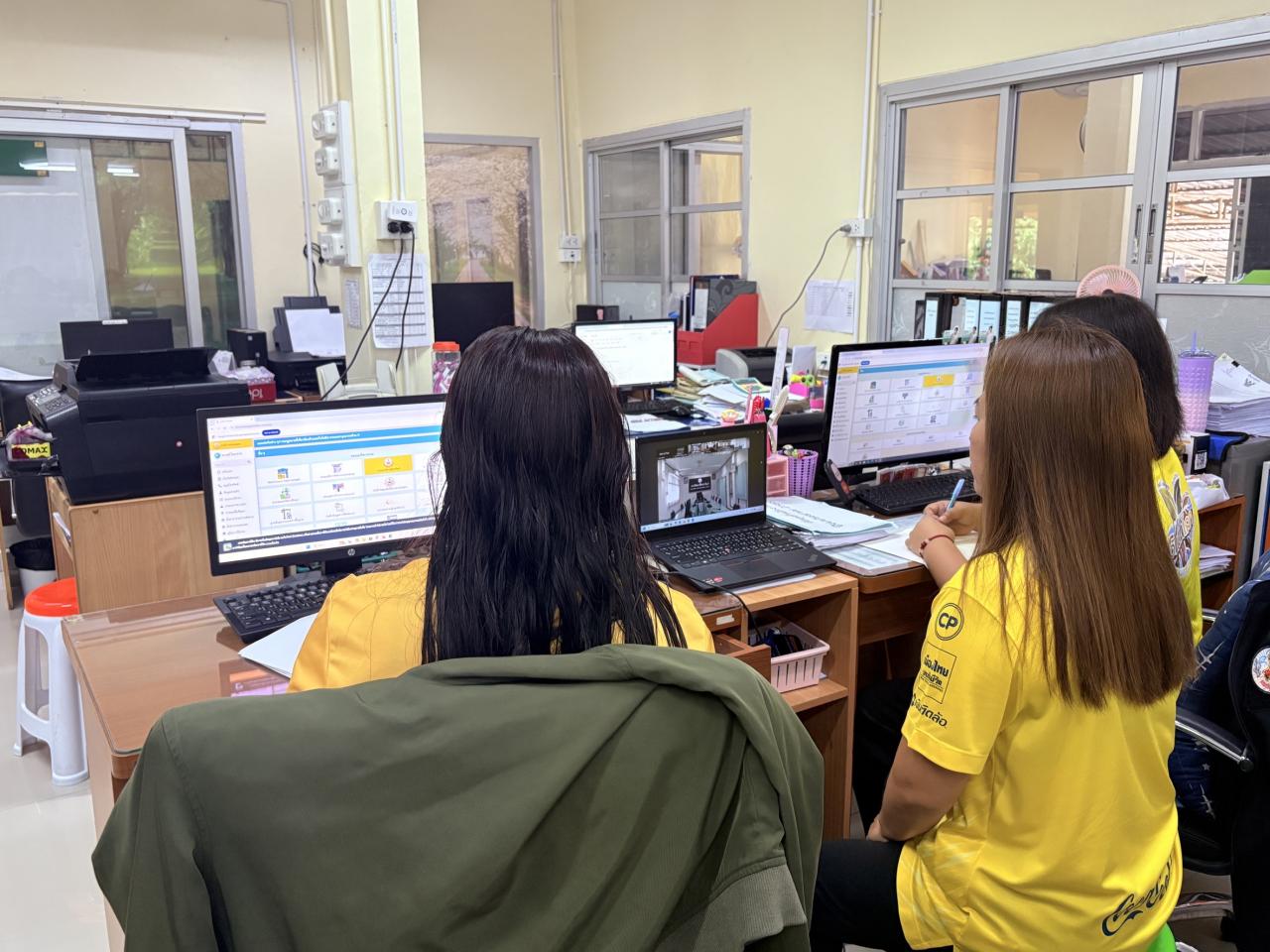 ภาพประกอบที่ 1