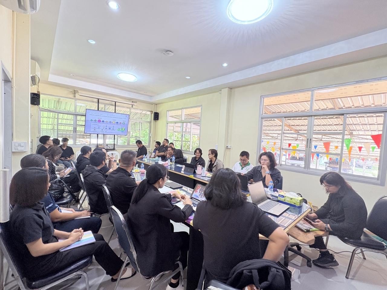 ภาพประกอบที่ 15