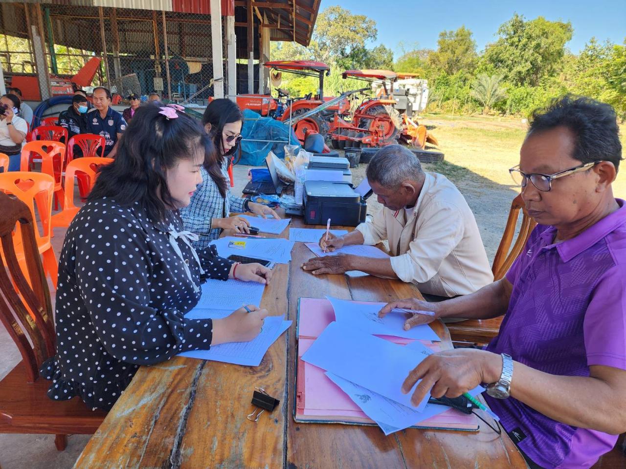 ภาพประกอบที่ 12