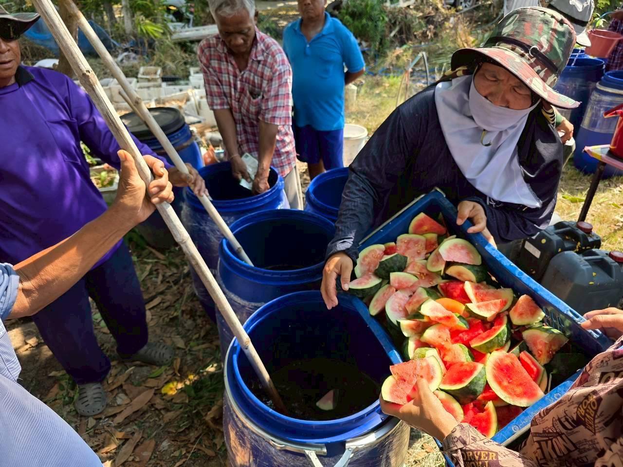 ภาพประกอบที่ 16