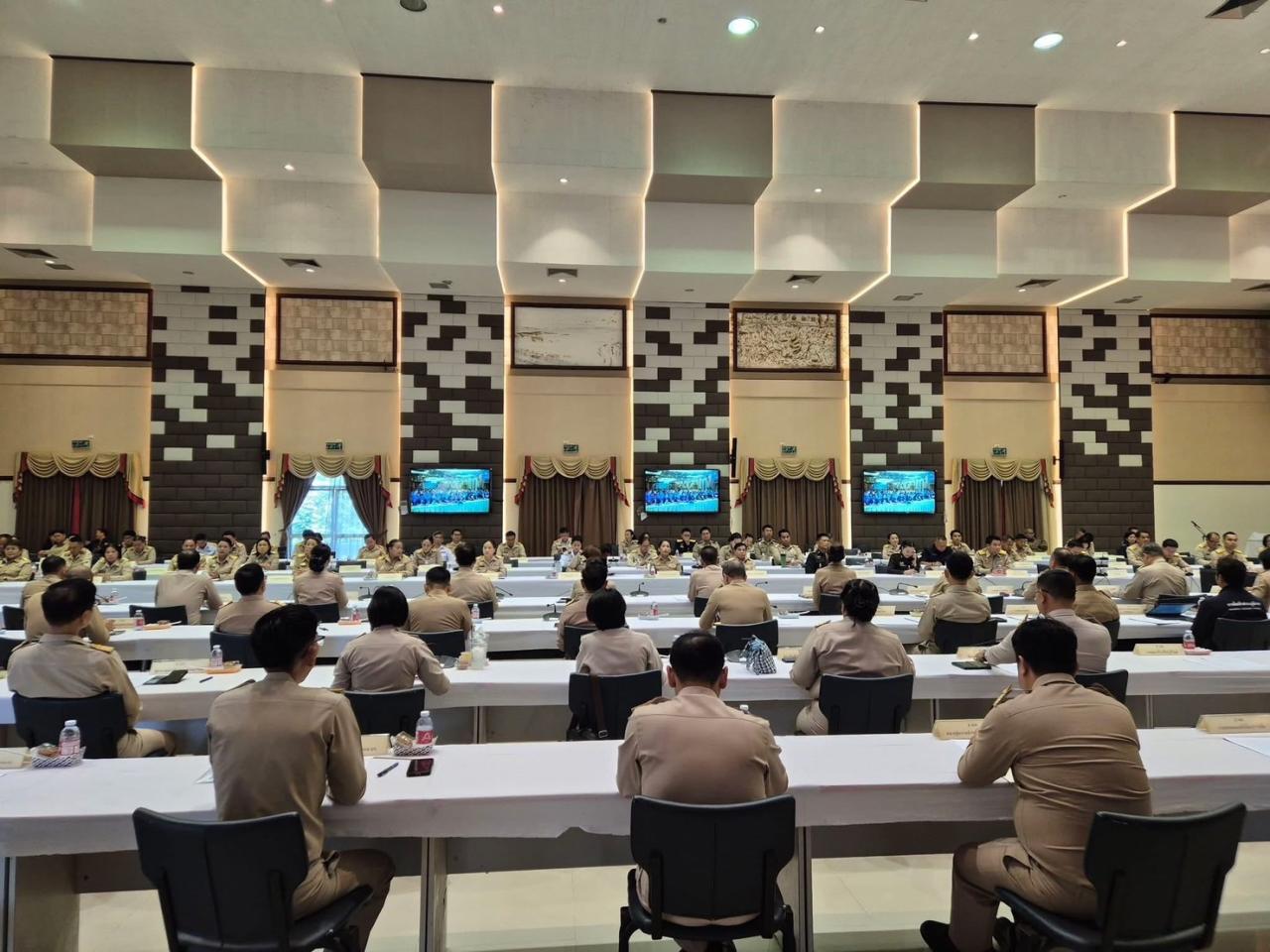 ภาพประกอบที่ 12