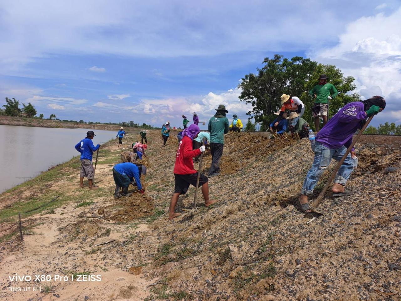 ภาพประกอบที่ 15