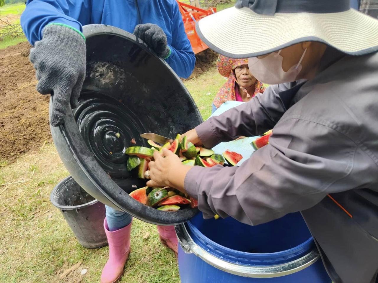 ภาพประกอบที่ 16