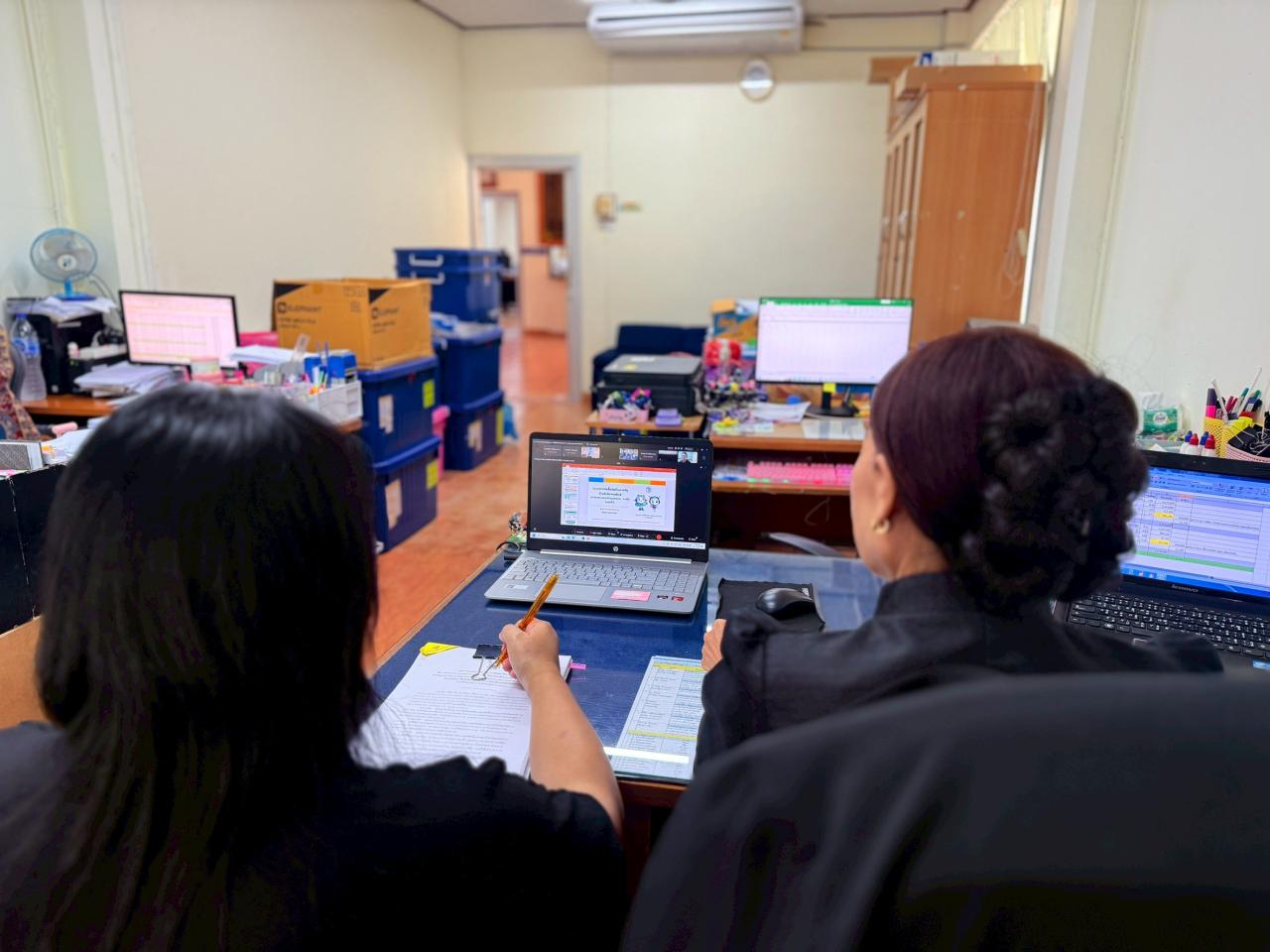 ภาพประกอบที่ 15