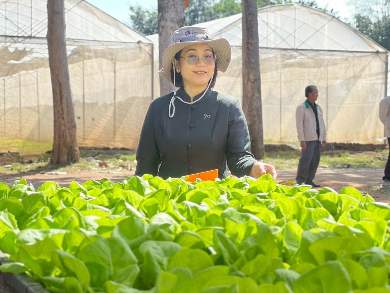 ภาพประกอบที่ 44