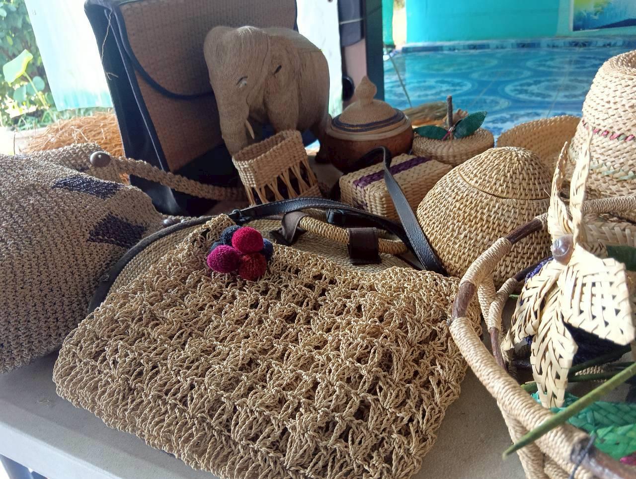 ภาพประกอบที่ 21