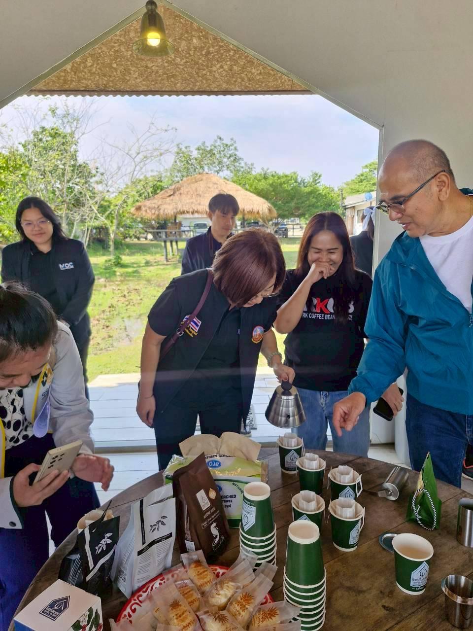 ภาพประกอบที่ 16