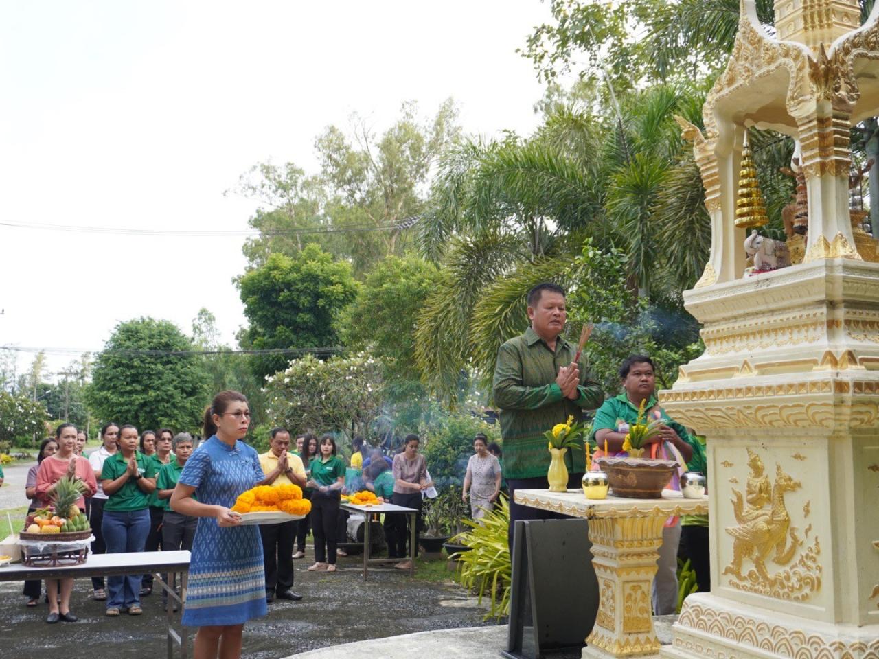 ภาพประกอบที่ 12