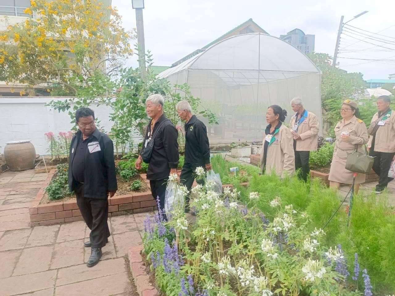 ภาพประกอบที่ 6