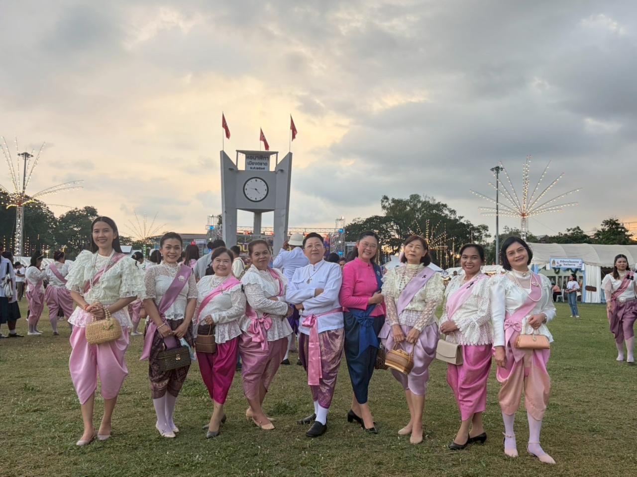 ภาพประกอบที่ 8