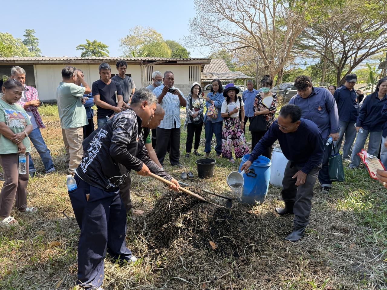ภาพประกอบที่ 12