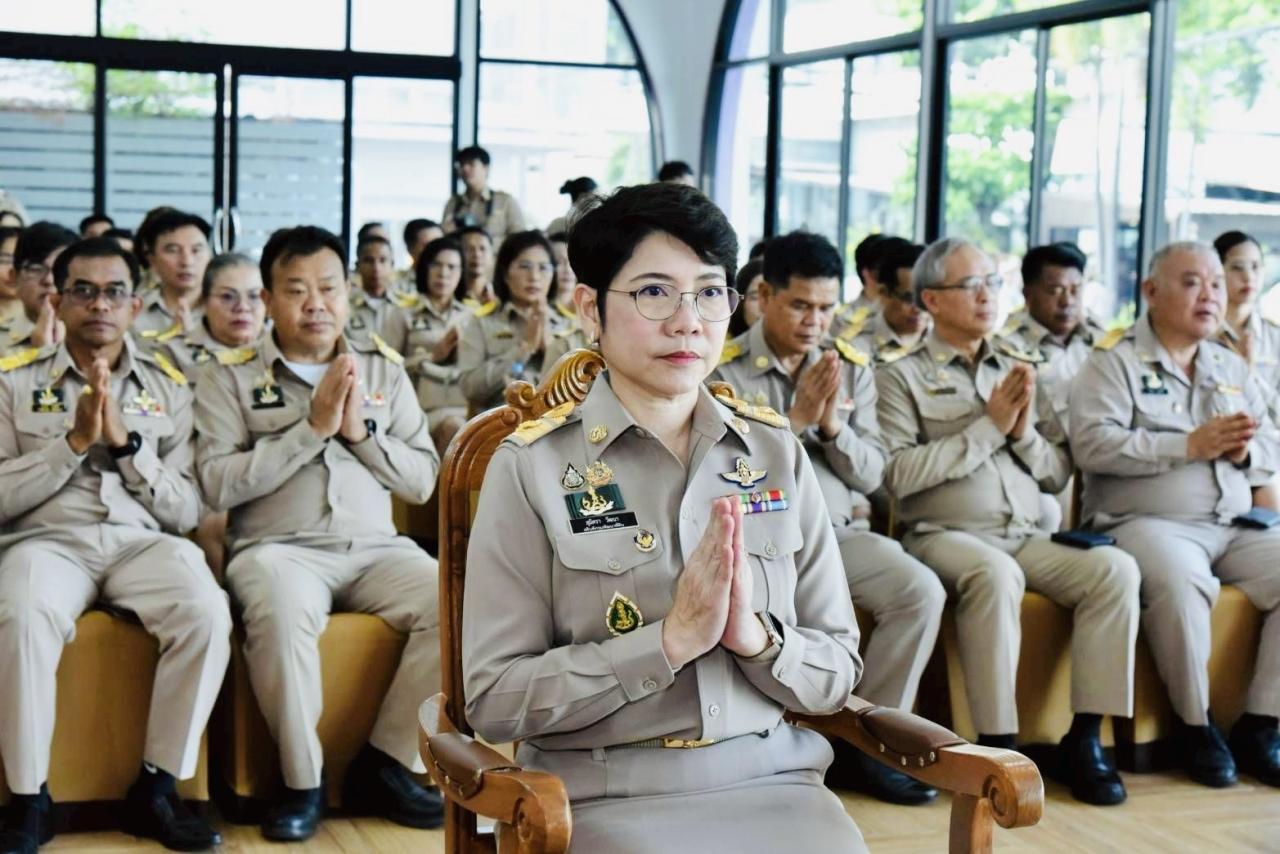 ภาพประกอบที่ 15