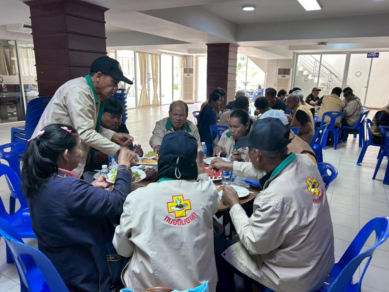 ภาพประกอบที่ 12