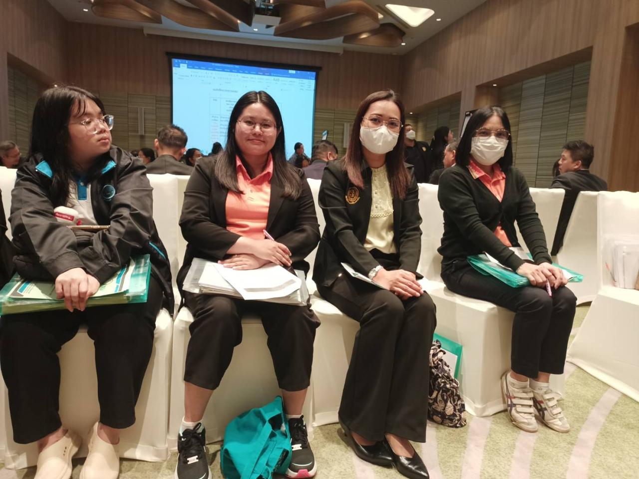 ภาพประกอบที่ 10