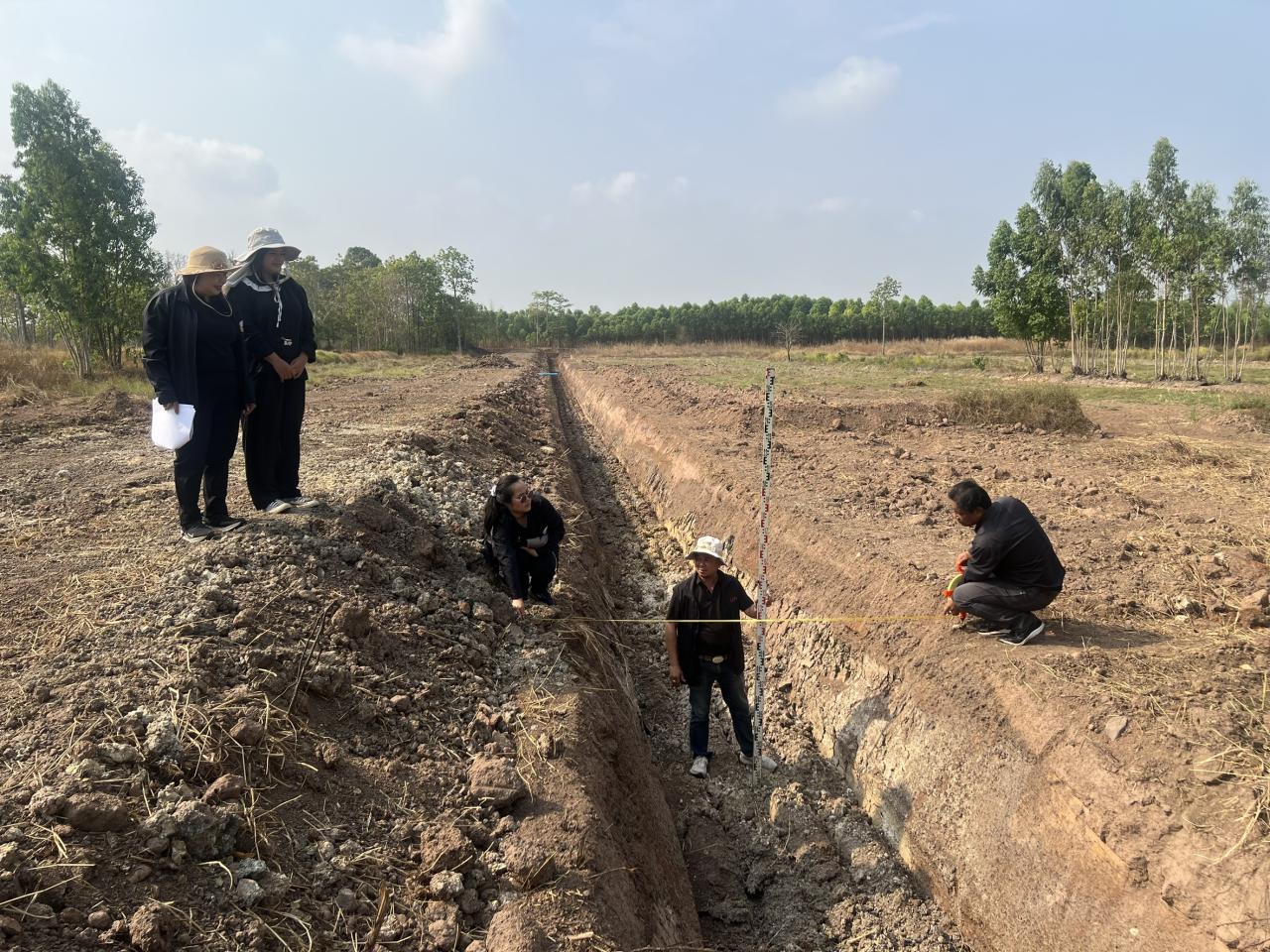 ภาพประกอบที่ 12