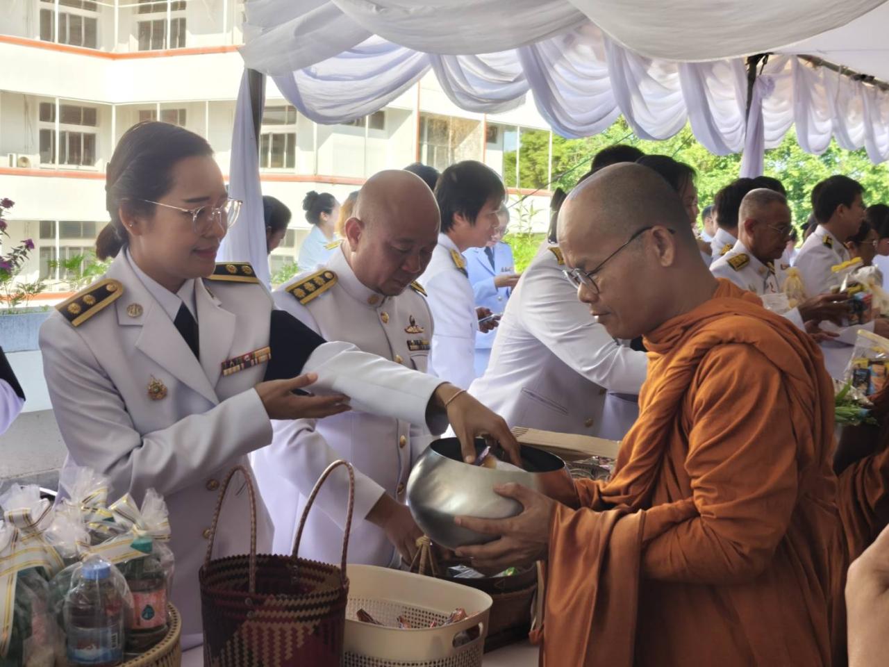 ภาพประกอบที่ 1