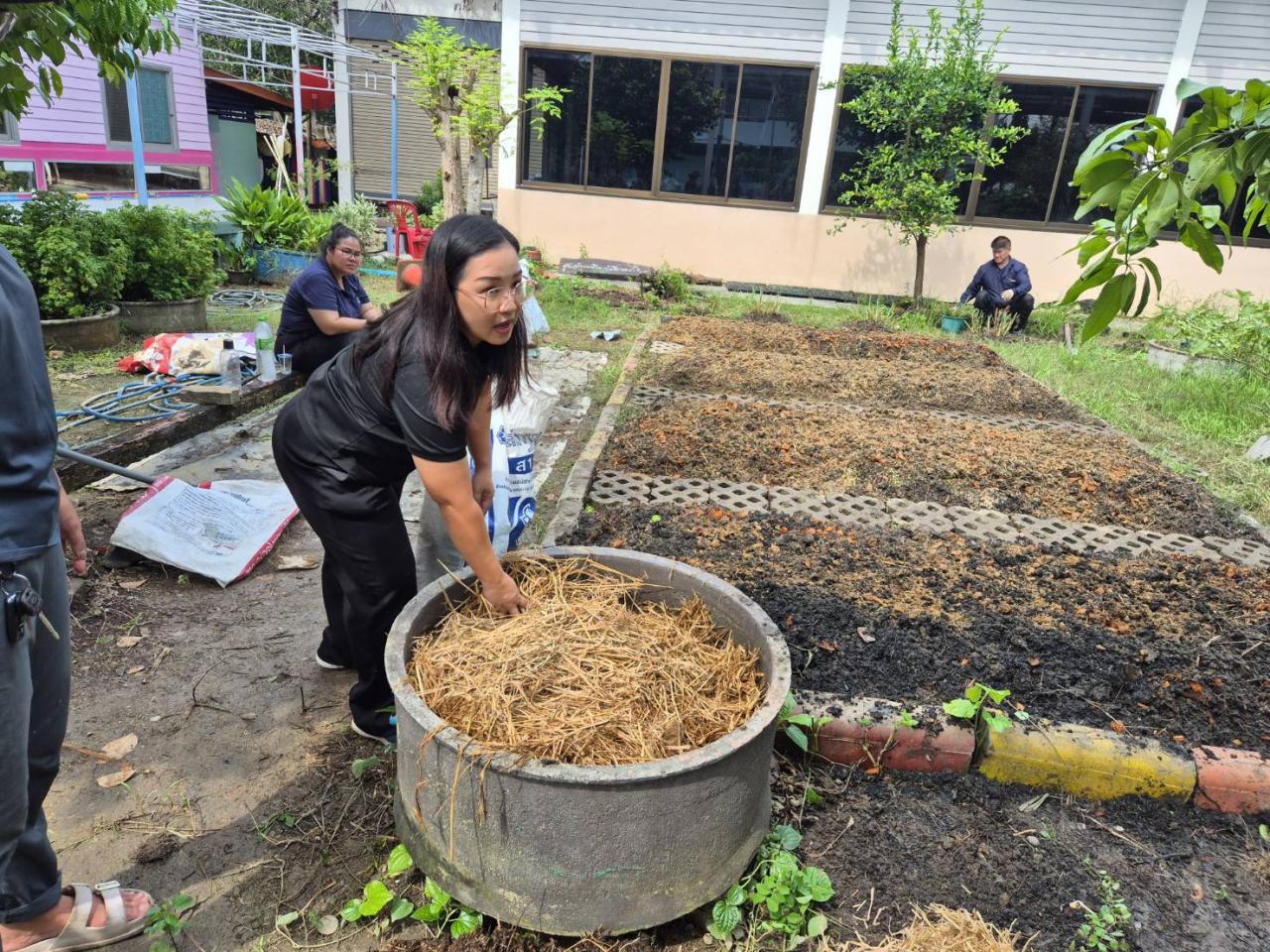 ภาพประกอบที่ 1