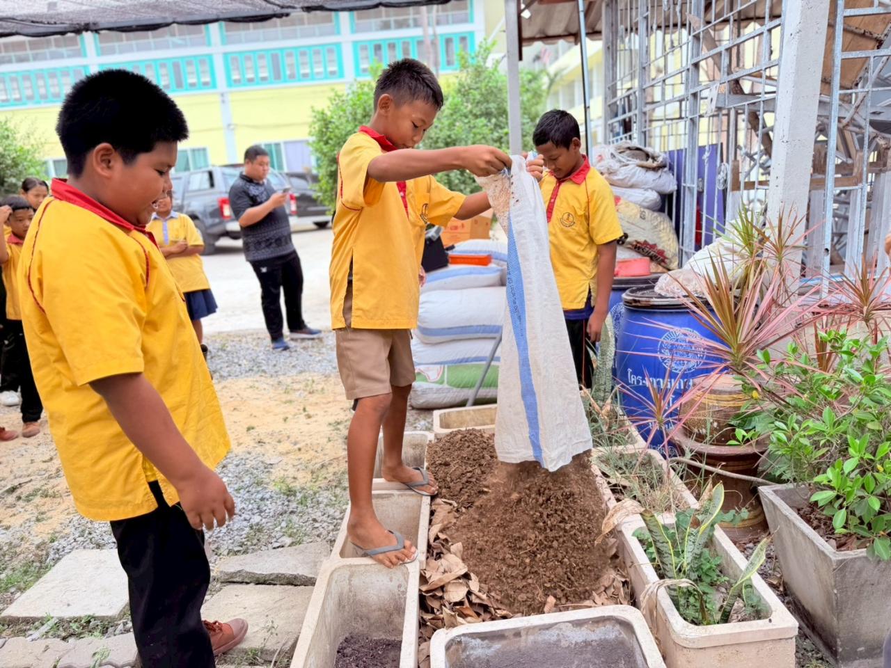 ภาพประกอบที่ 4