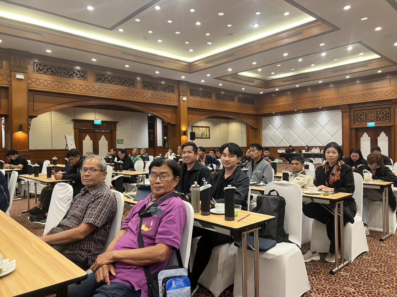 ภาพประกอบที่ 1