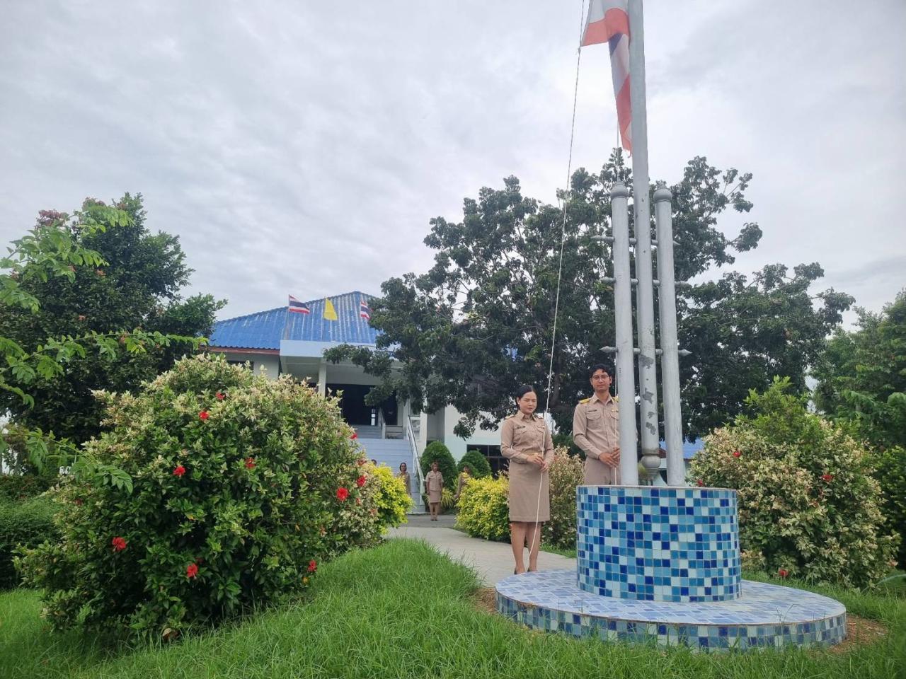 ภาพประกอบที่ 1