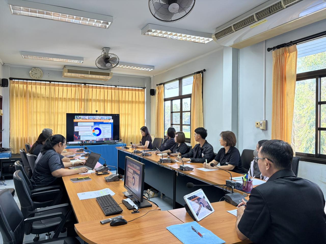 ภาพประกอบที่ 1