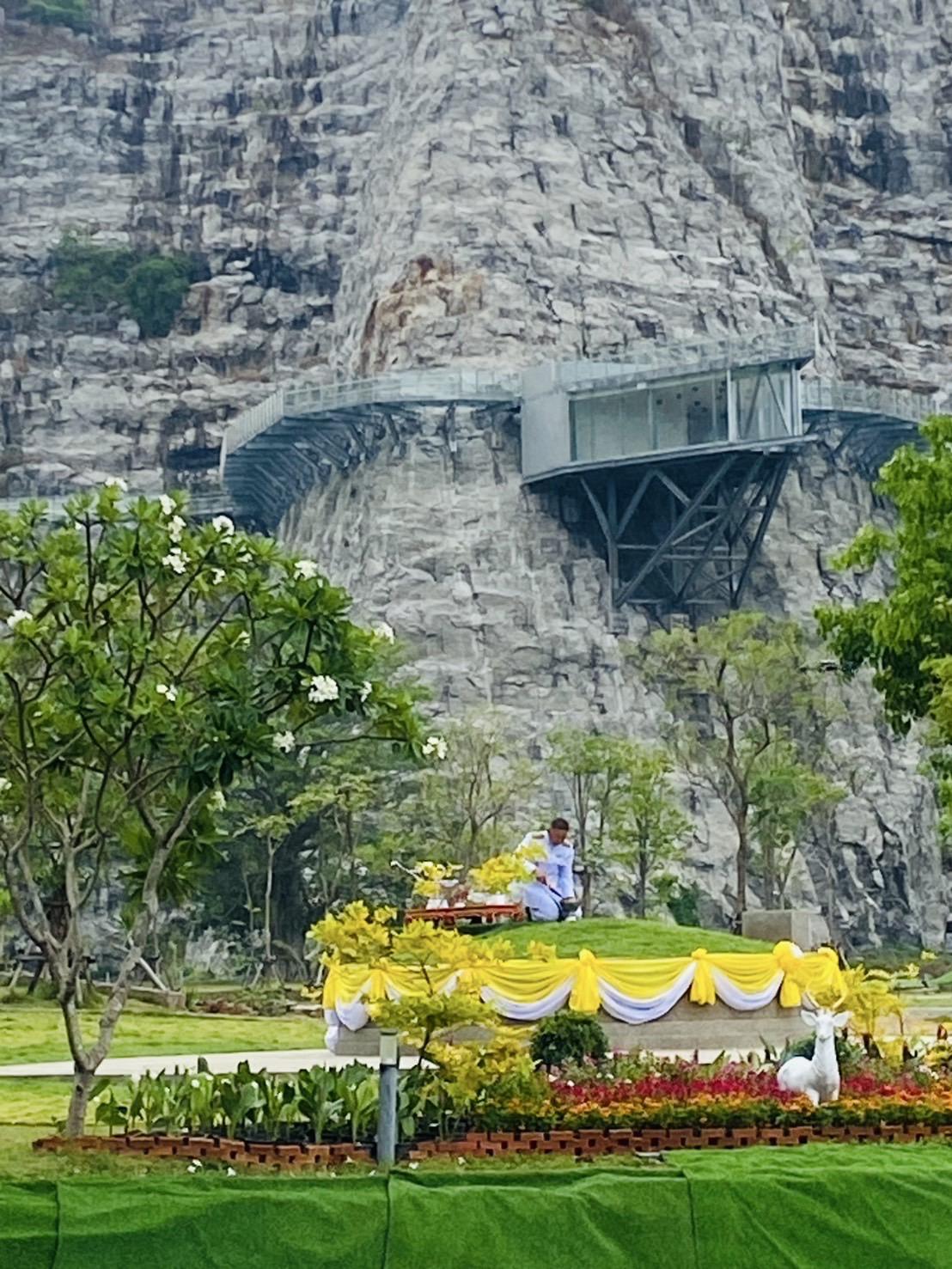 ภาพประกอบที่ 19