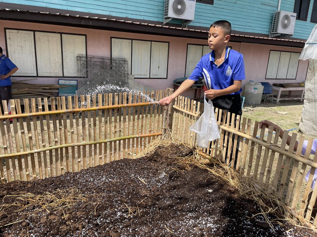 ภาพประกอบที่ 10