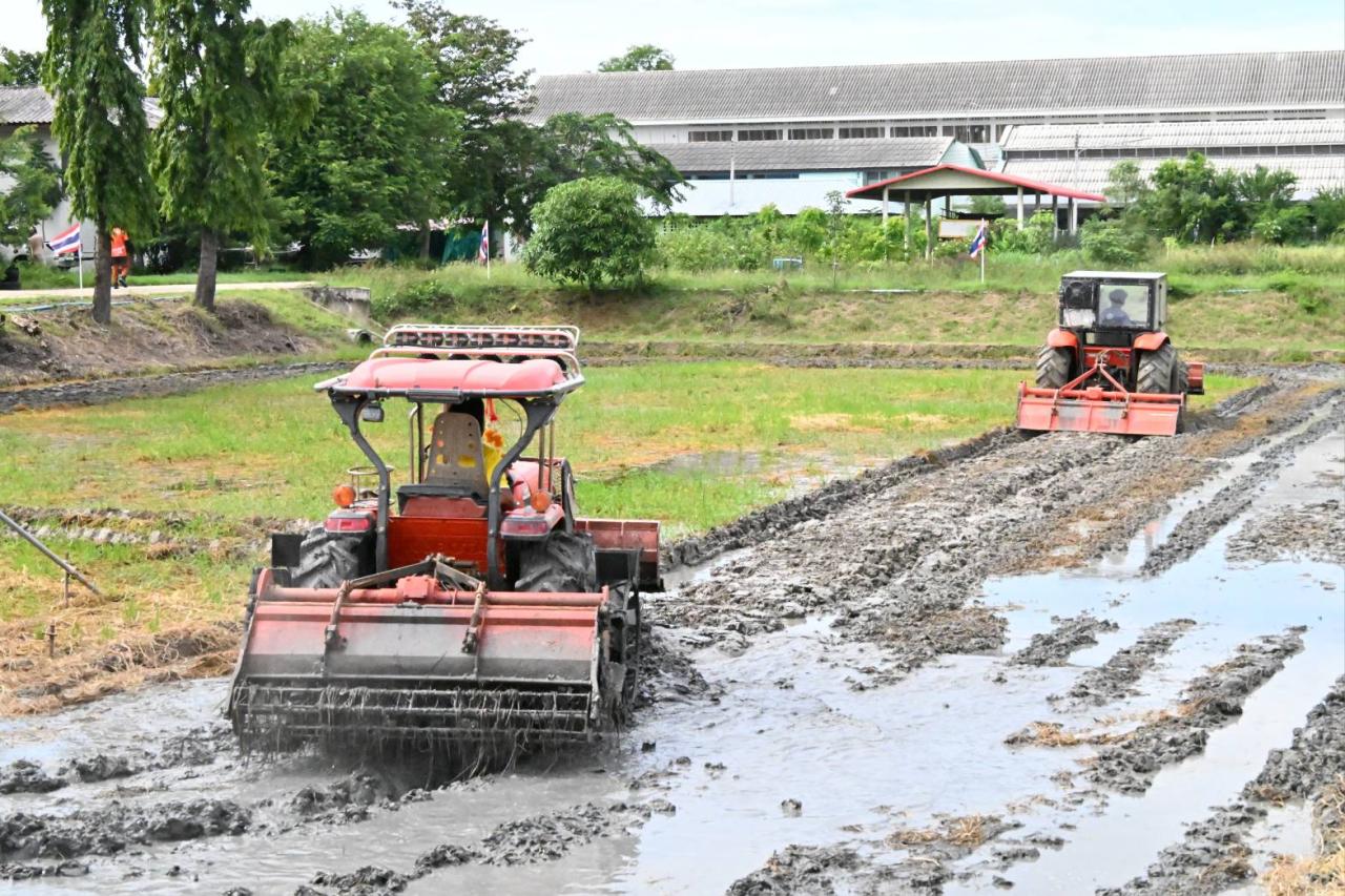 ภาพประกอบที่ 53