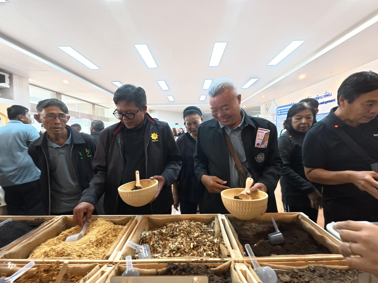 ภาพประกอบที่ 35