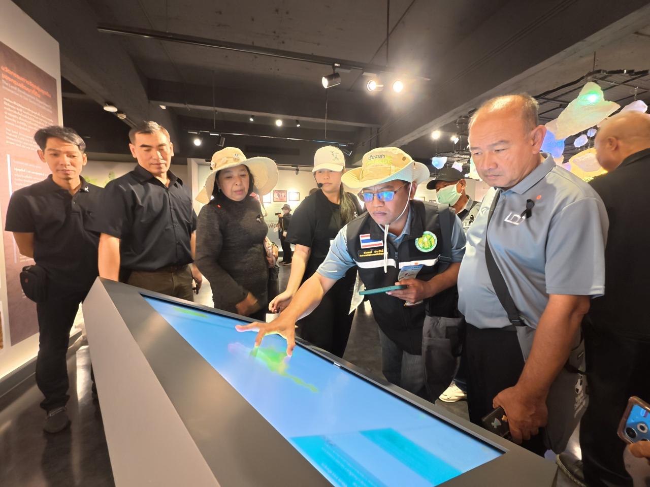 ภาพประกอบที่ 22