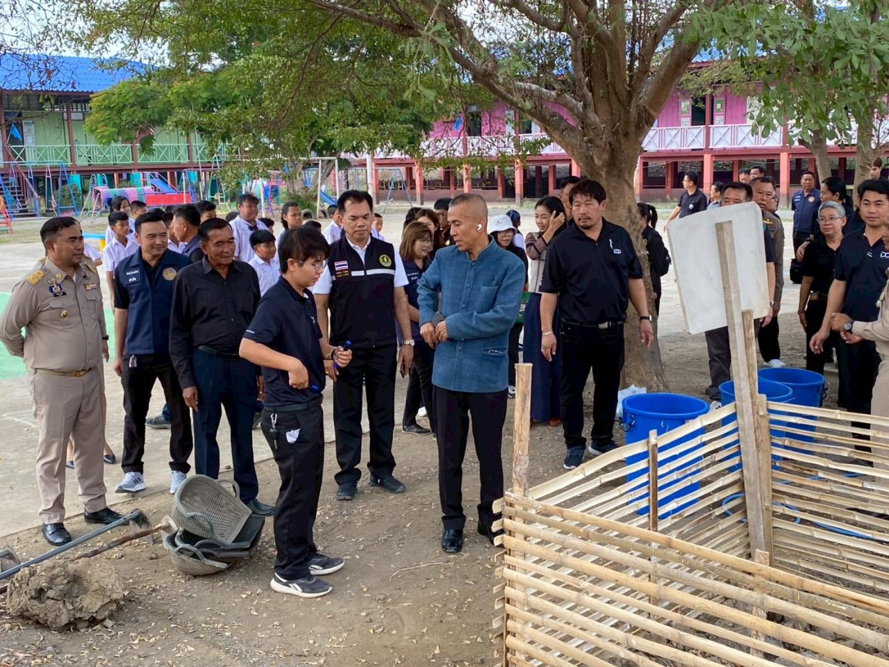 ภาพประกอบที่ 12