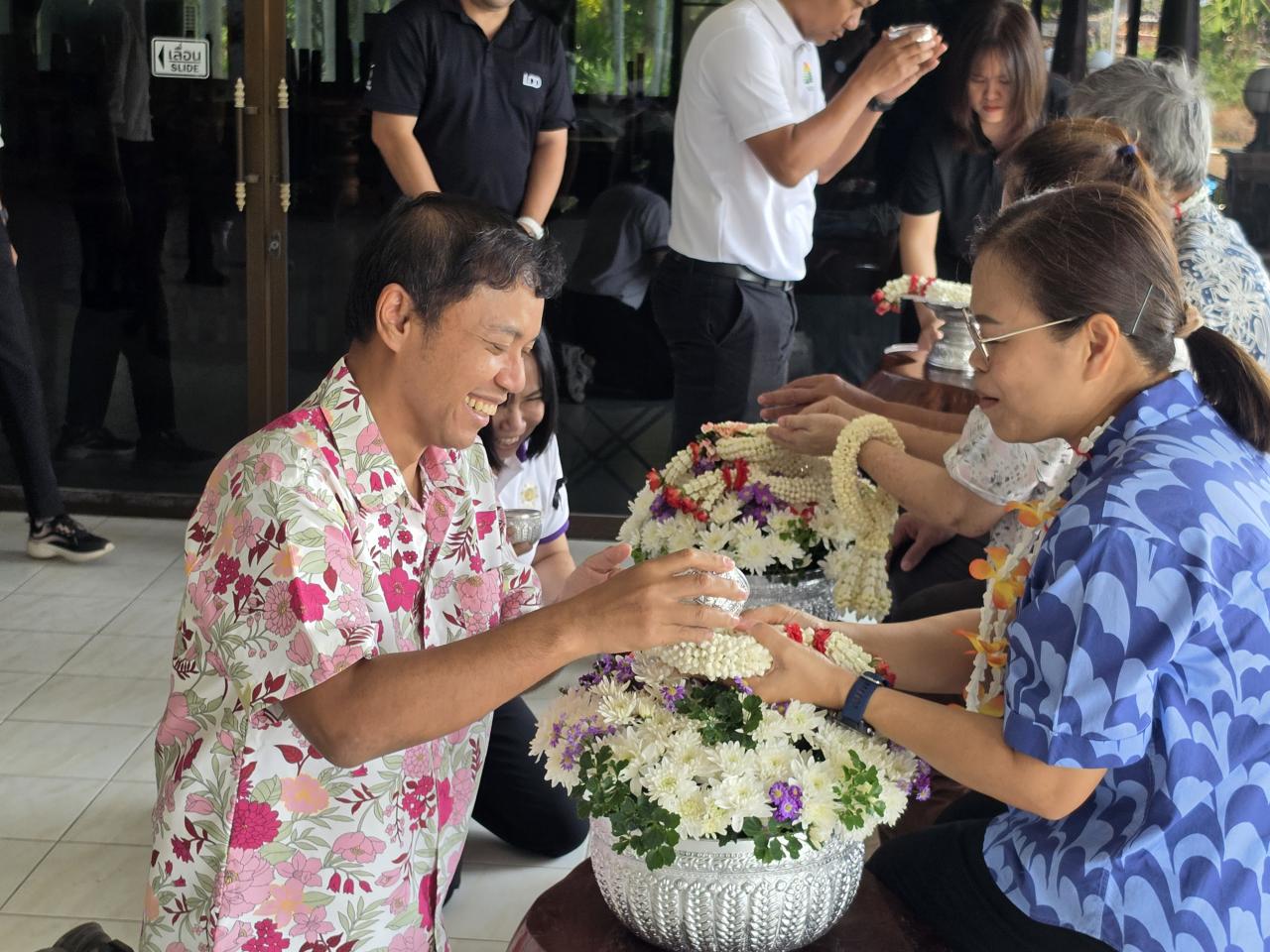 ภาพประกอบที่ 10