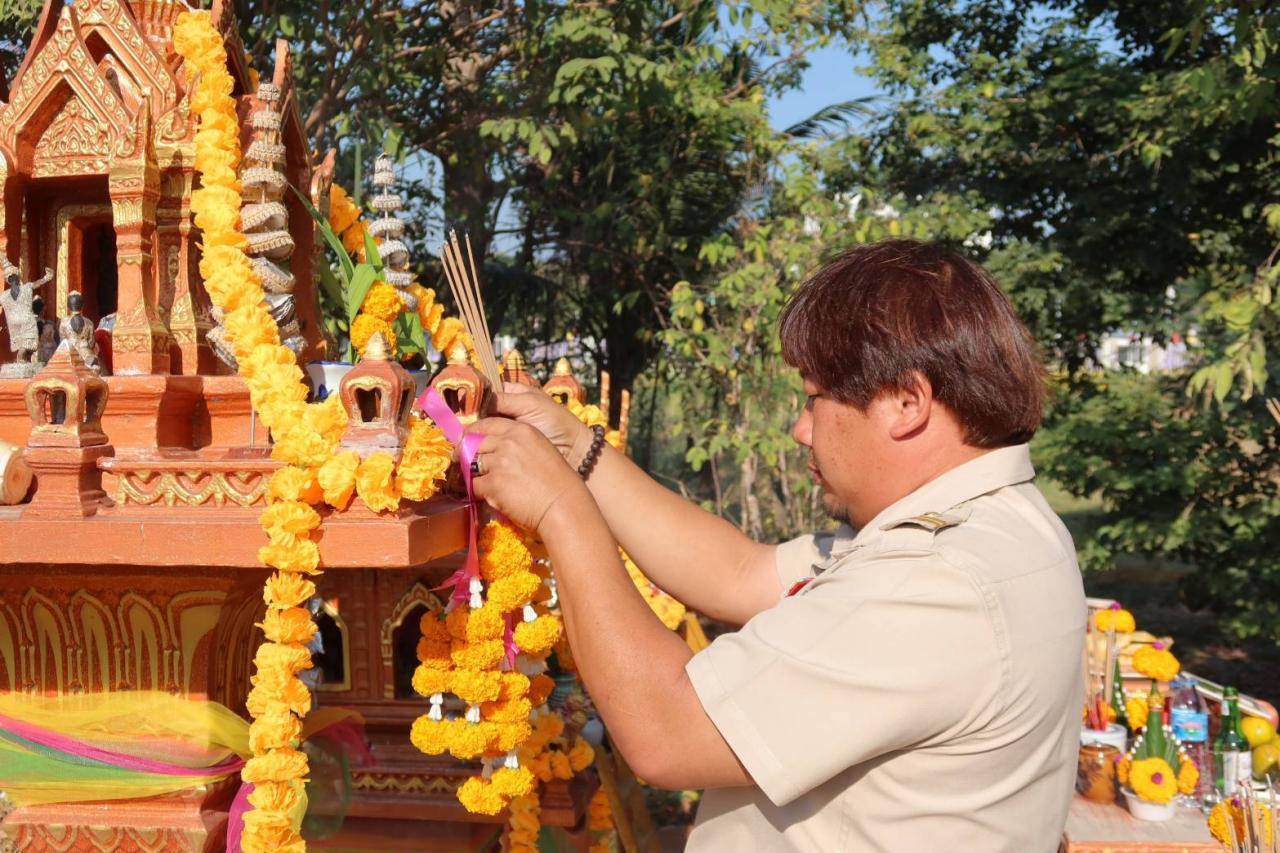 ภาพประกอบที่ 8