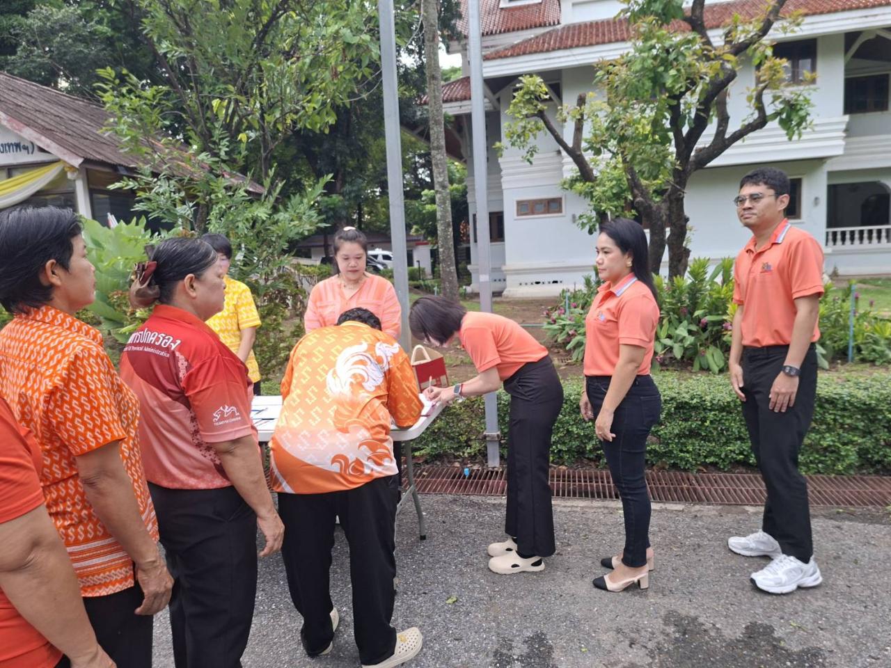 ภาพประกอบที่ 6