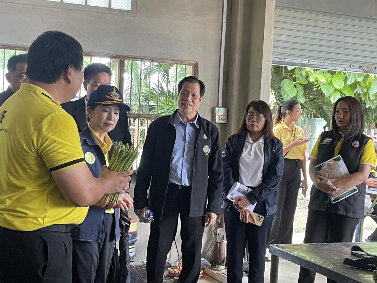 ภาพประกอบที่ 16