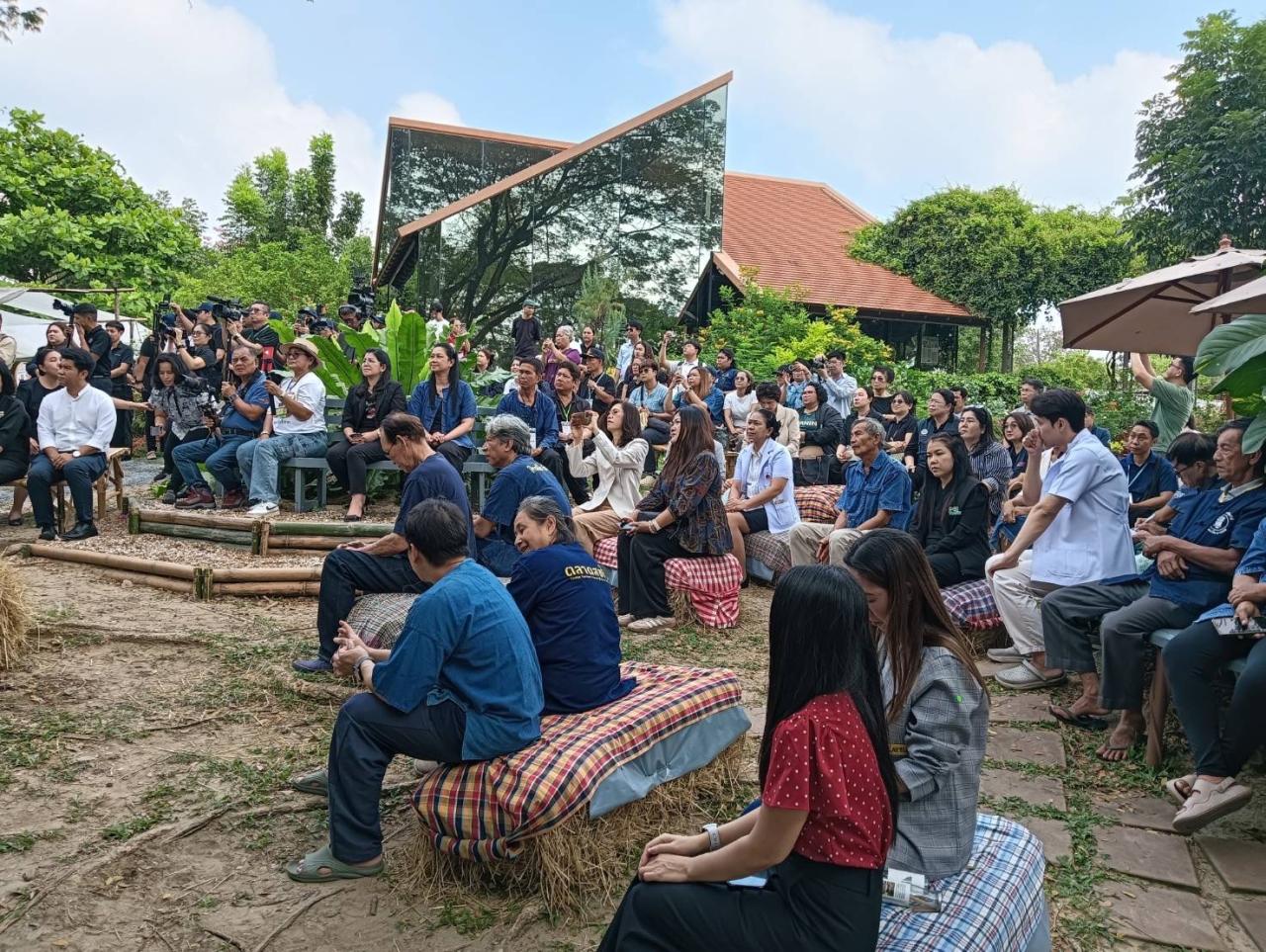 ภาพประกอบที่ 6