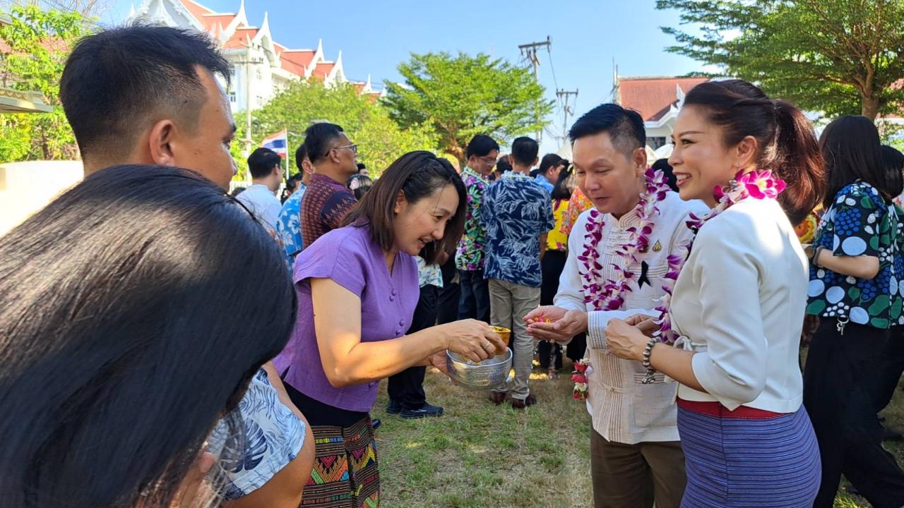 ภาพประกอบที่ 8