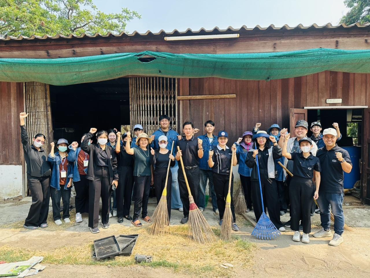 ภาพประกอบที่ 21