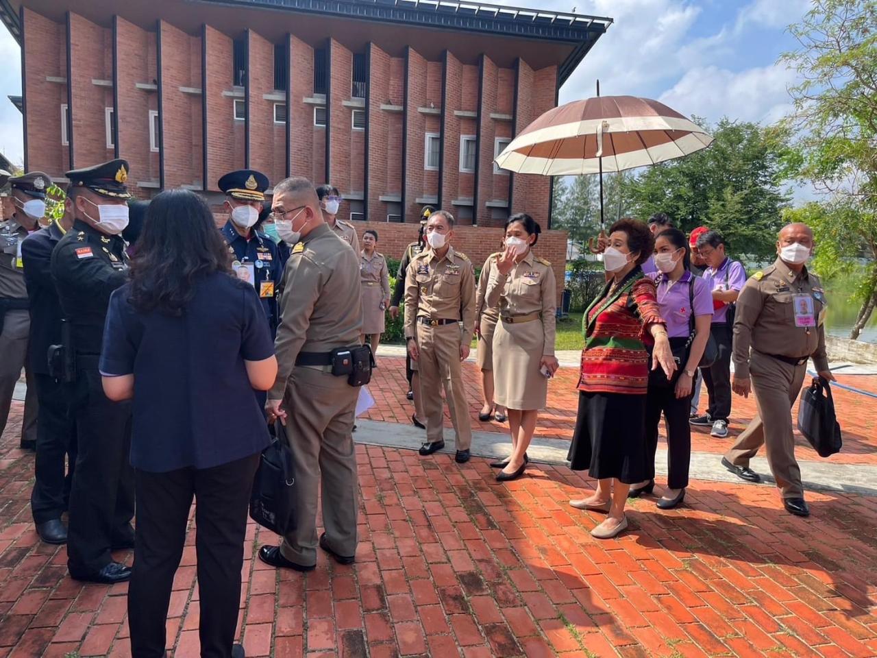 ภาพประกอบที่ 1