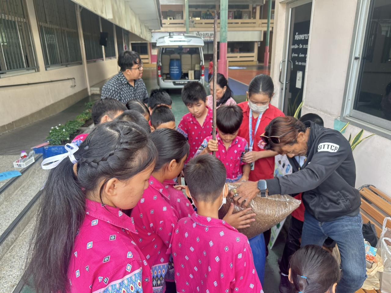 ภาพประกอบที่ 2