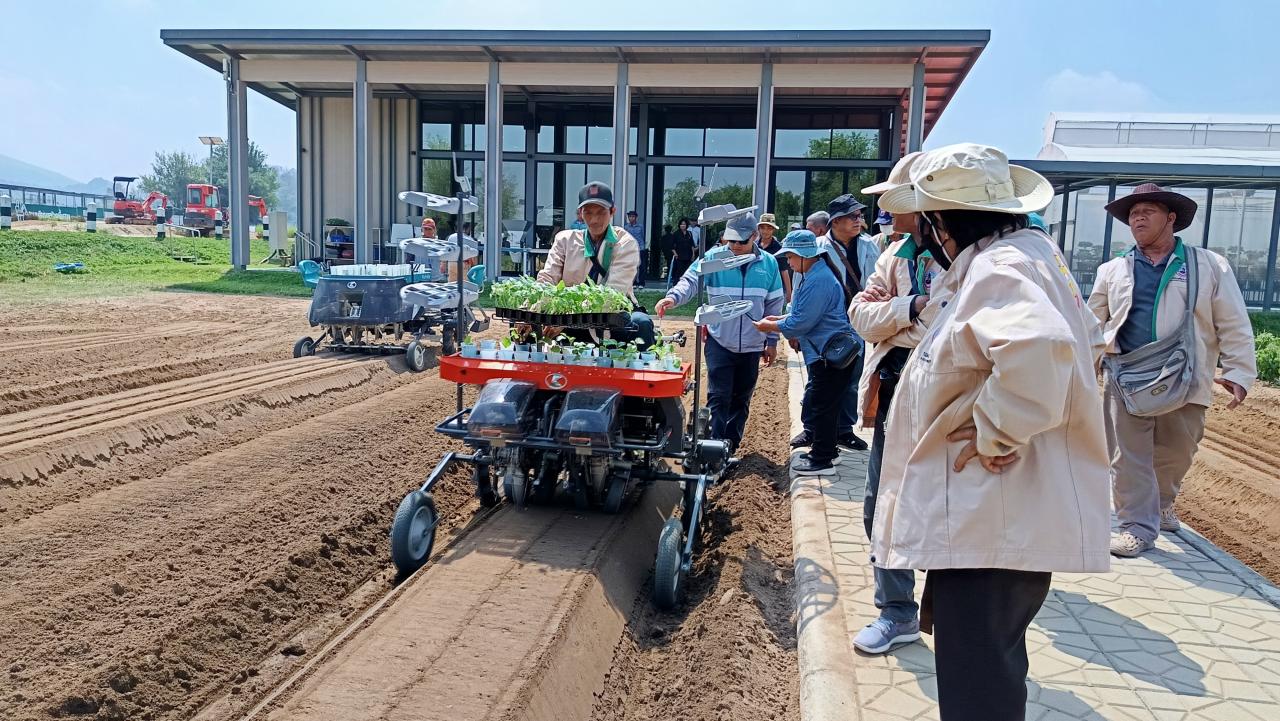 ภาพประกอบที่ 4