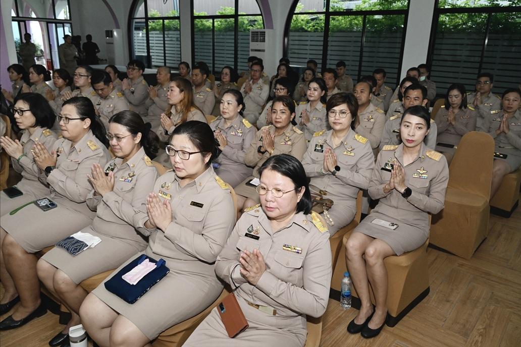ภาพประกอบที่ 9