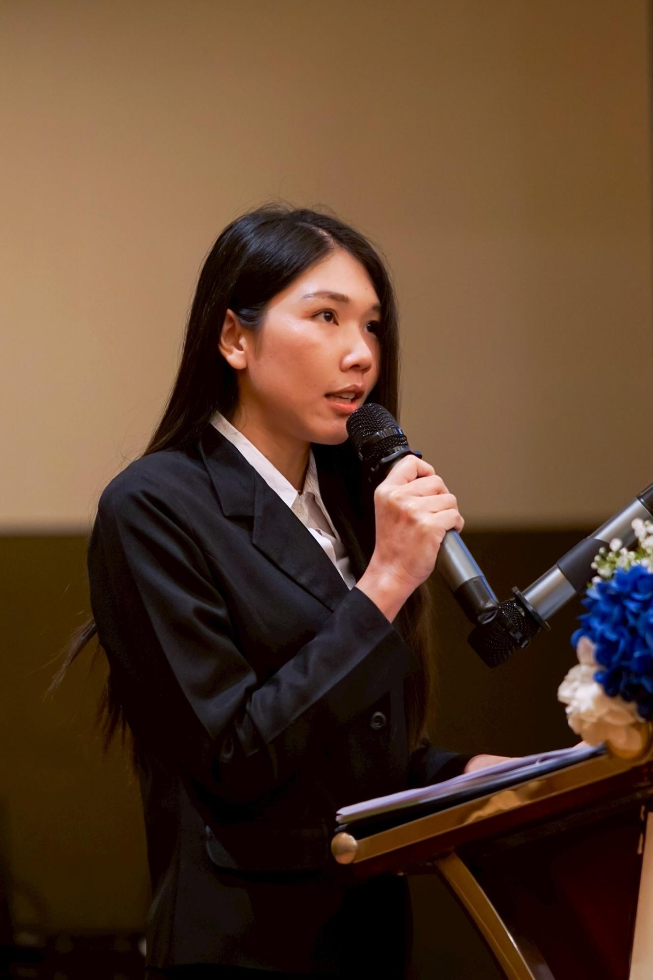 ภาพประกอบที่ 9