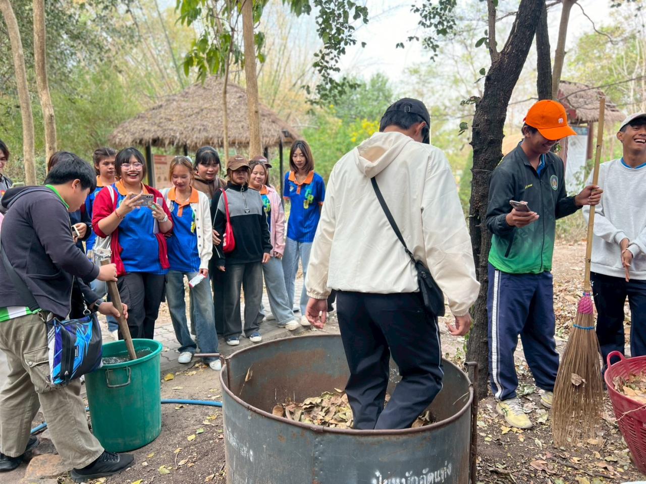 ภาพประกอบที่ 10
