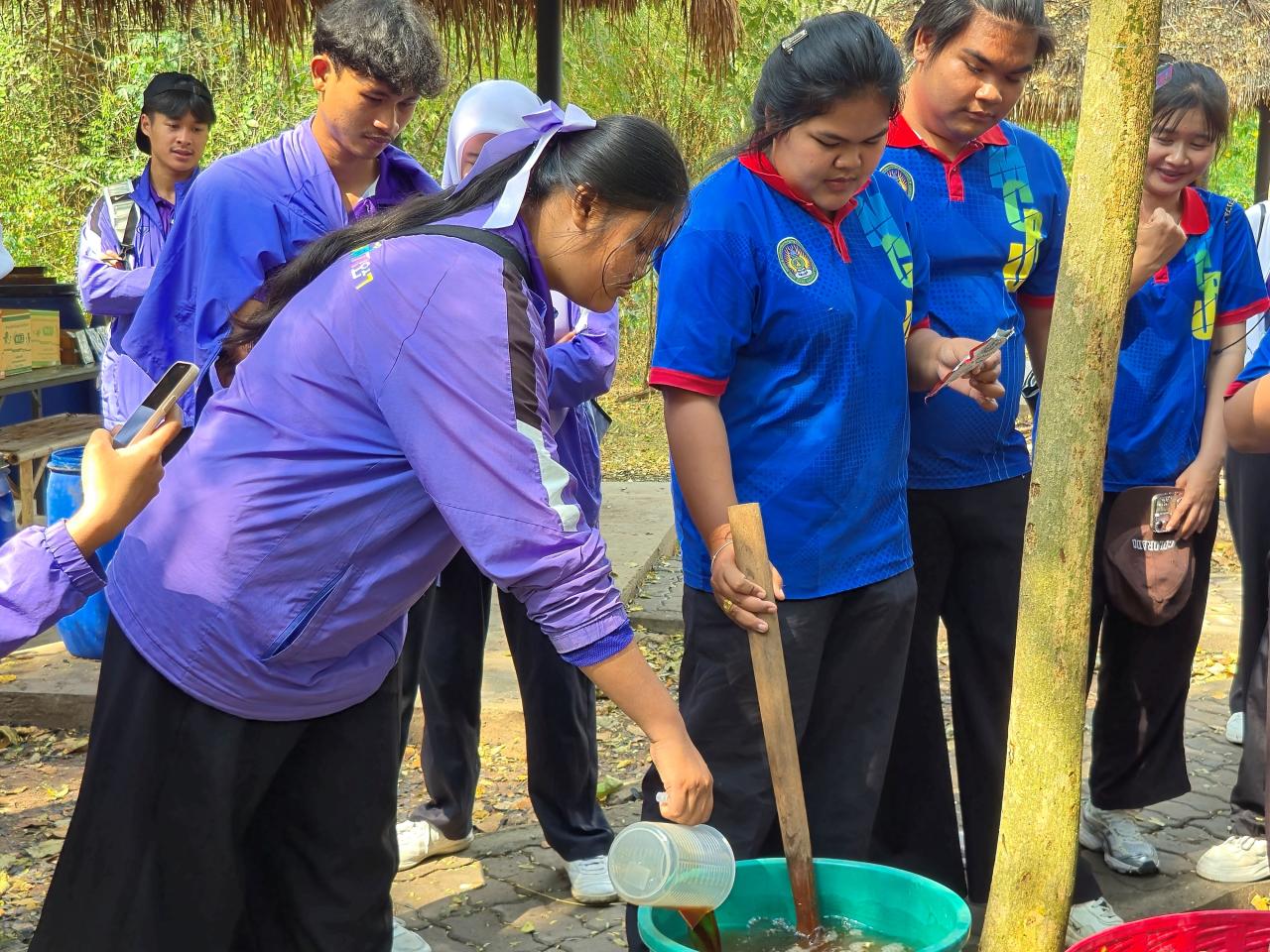 ภาพประกอบที่ 12