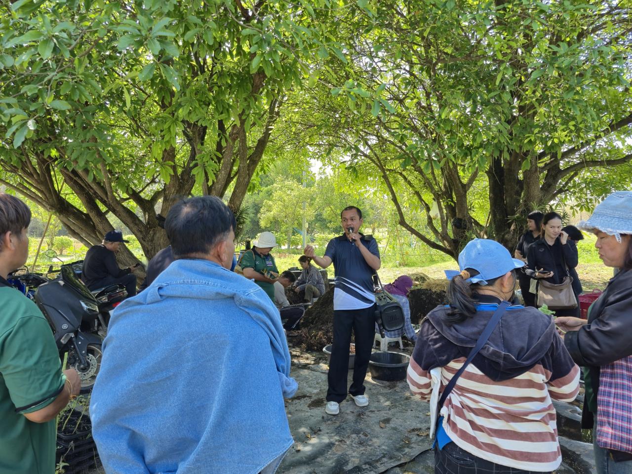 ภาพประกอบที่ 16