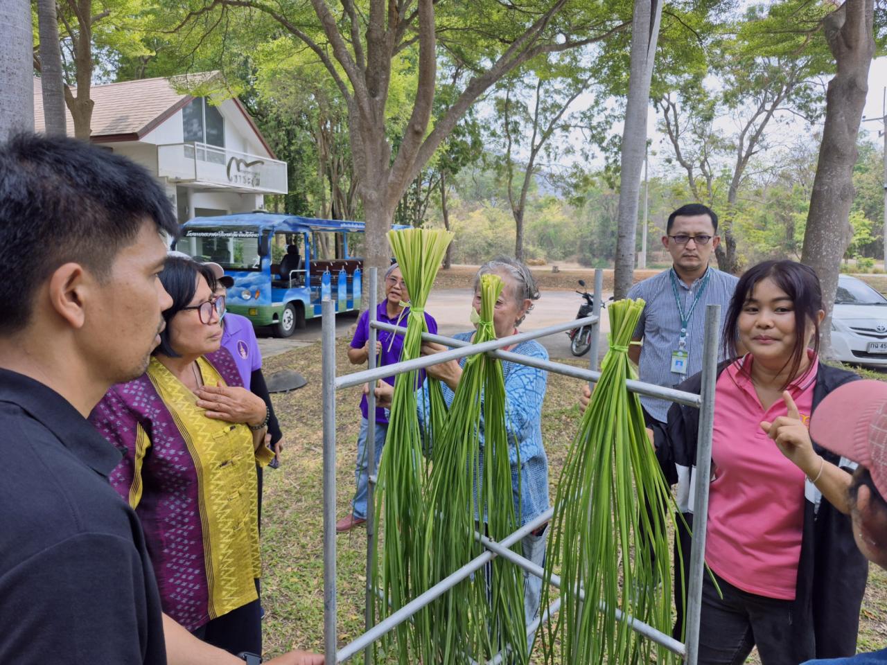 ภาพประกอบที่ 9
